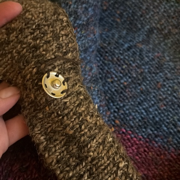 One A Long Sweater with Pockets Button Up Large - Picture 6 of 6